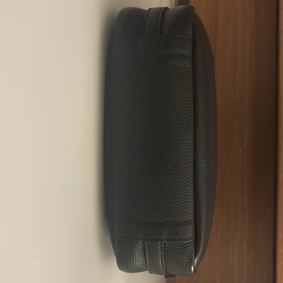 Authentic Black Balenciaga Everyday Medium Camera Bag in Excellent Condition - Picture 4 of 6